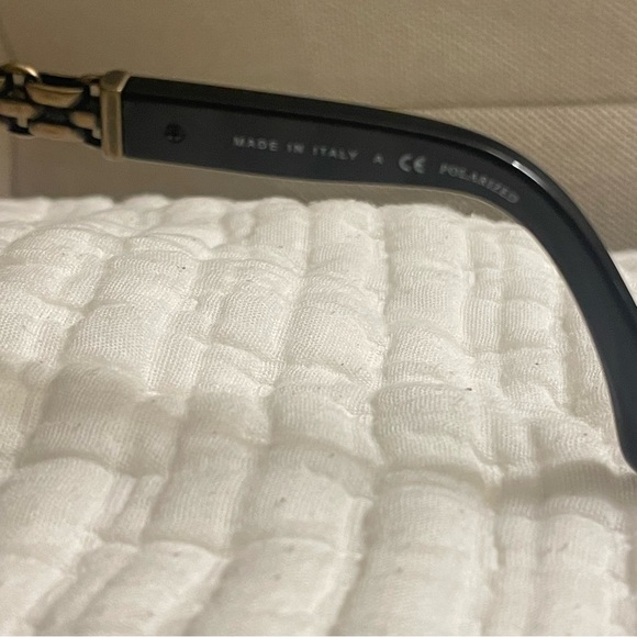 CHANEL Women's Glasses with Black Frame and Gold Detailing - Picture 5 of 5